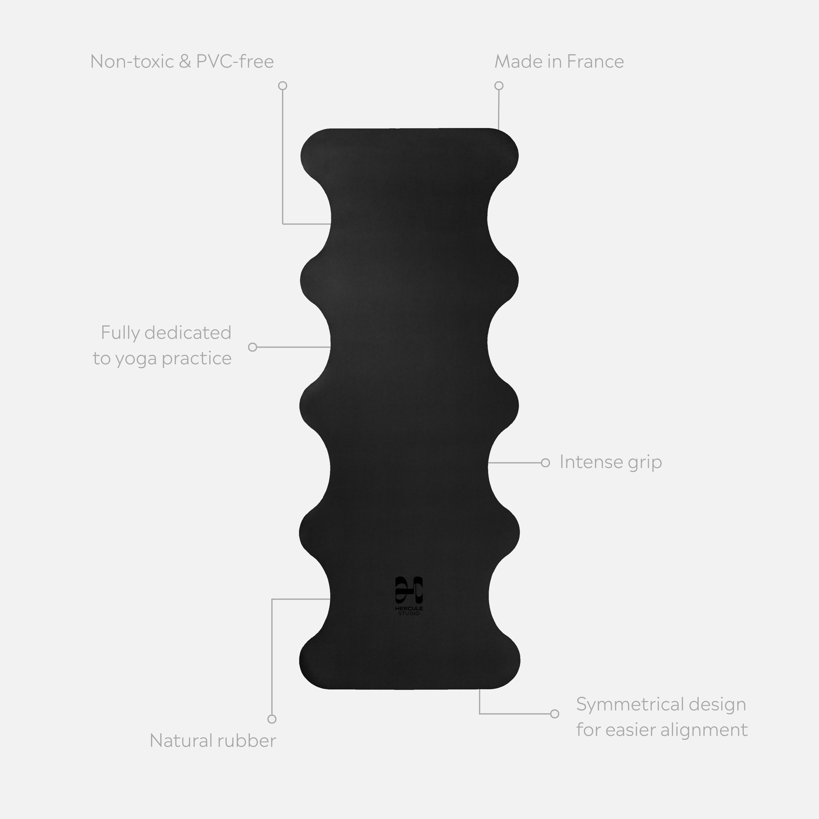 Tapis de sol pour le yoga de la marque hercule studio modèle mar couleur outrenoir packshot déplié avec éléments de réassurance