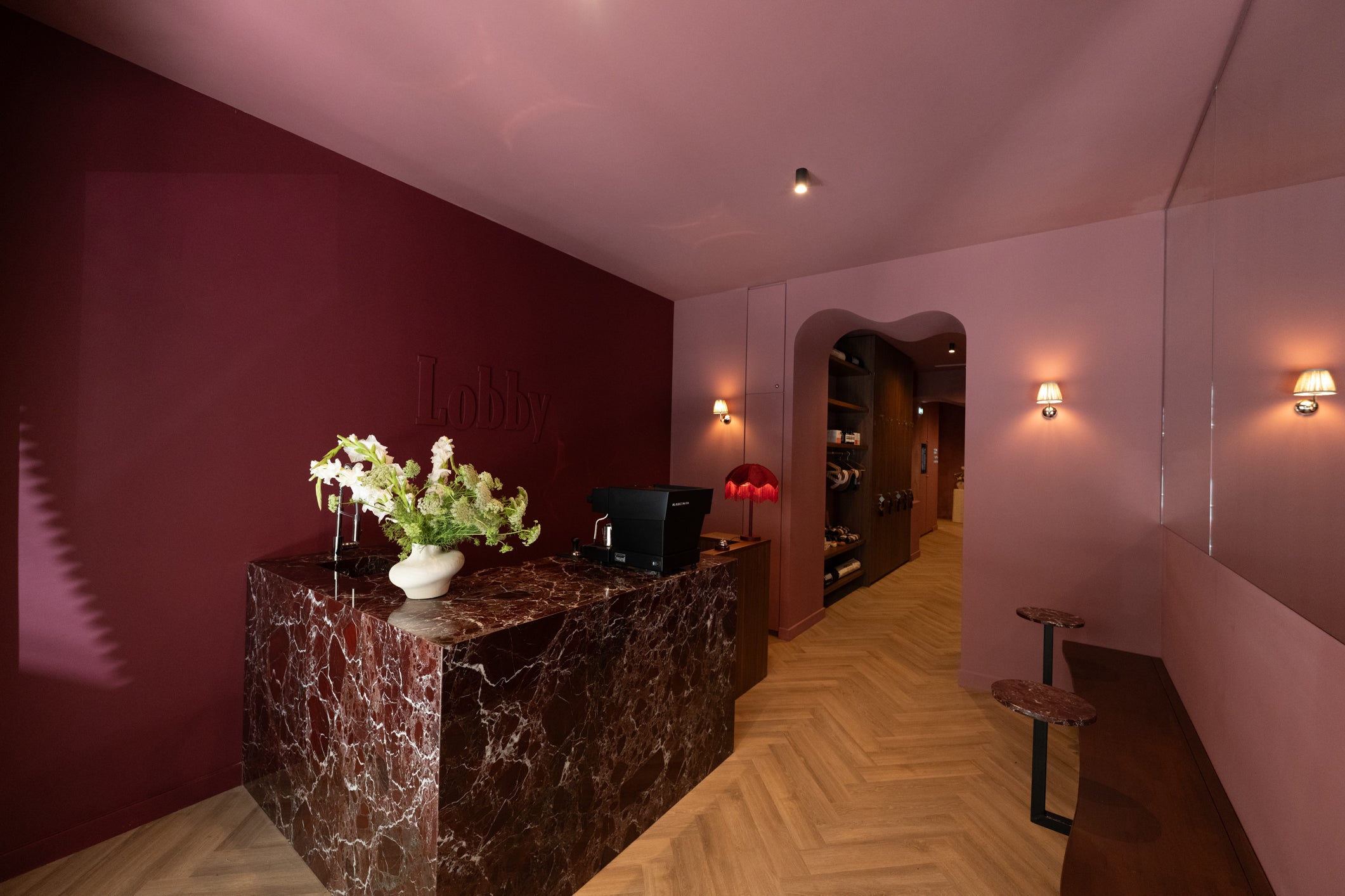 Lobby, Studio design basé à Nice, partenaire de la marque d'accessoires de sport Hercule Studio
