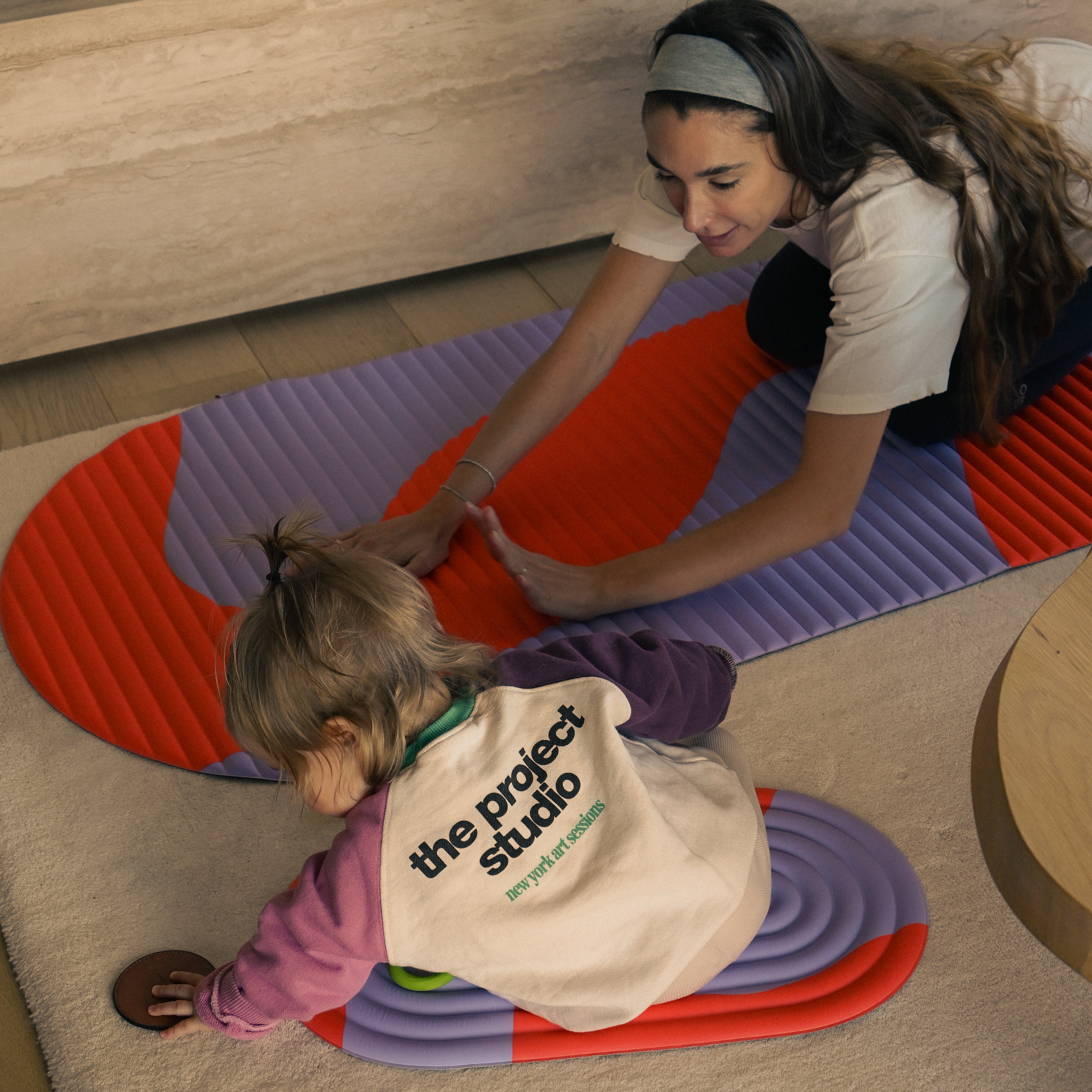 Pack Pilates Mom de la marque Hercule Studio, pour la fête des mères, s'entrainer avec le Tapis de sport Archy et le pad de confort Galé