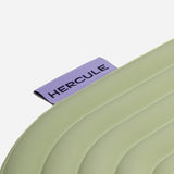 Mini tapis de sol pad de confort de la marque hercule studio modèle galé couleur pistache packshot zoom étiquette
