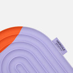 Mini tapis de sol pad de confort de la marque hercule studio modèle galé imprimé axel couleur rouge orangé packshot zoomé