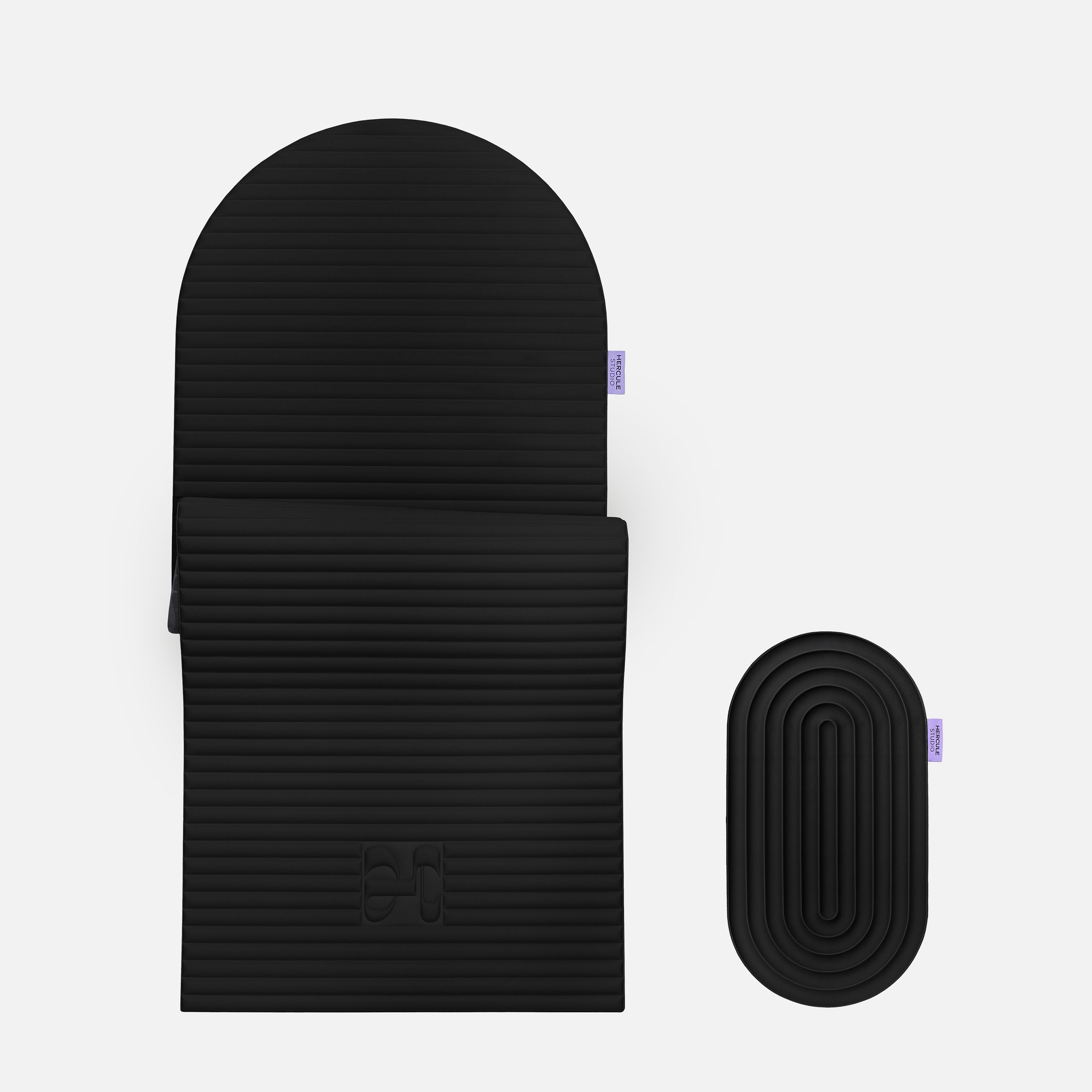 Tapis de sport Archy de la marque Hercule Studio couleur Outrenoir et mini tapis de sport Galé couleur Outrenoir photo packshot
