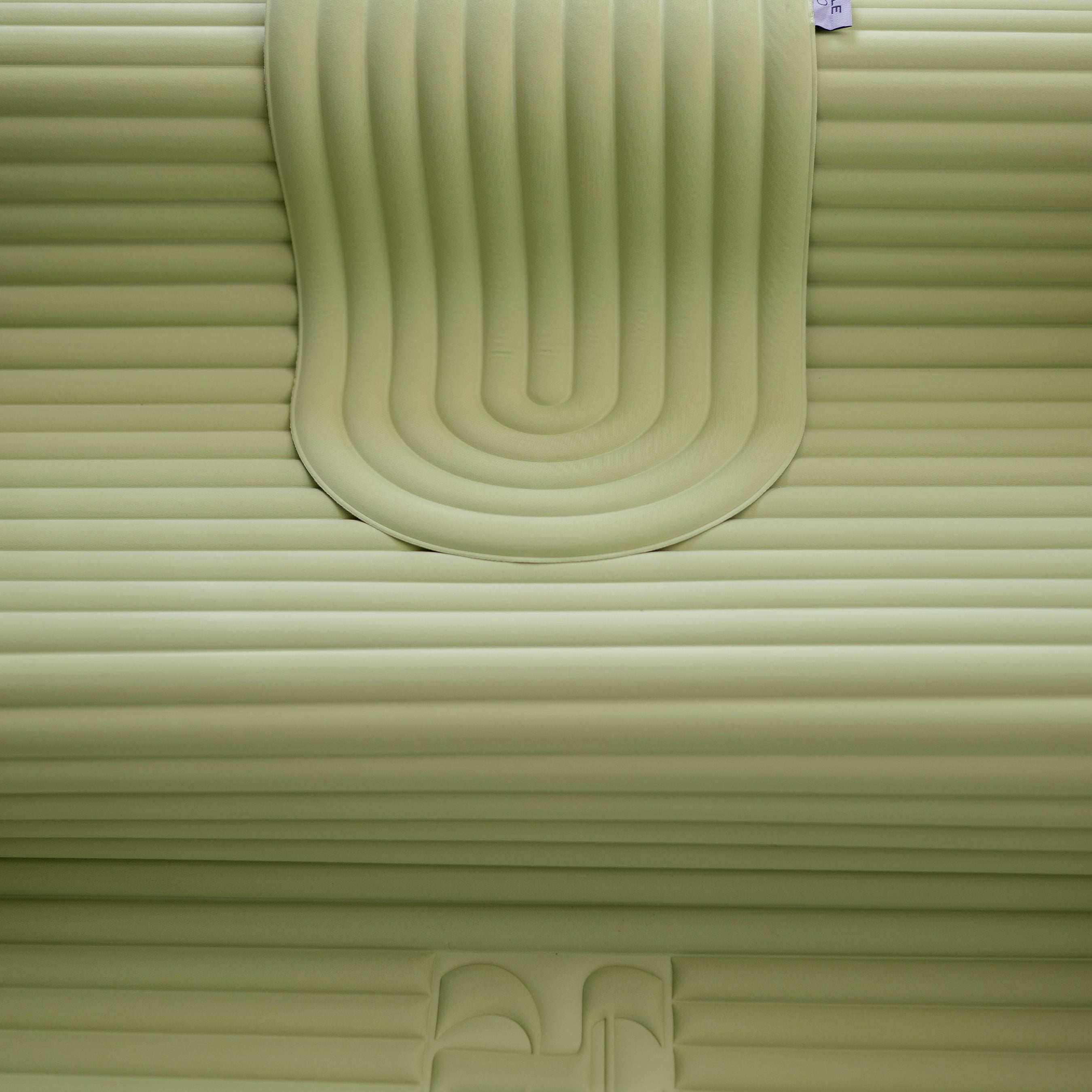 Set Confort avec Tapis de sport Archy de la marque Hercule Studio couleur Pistache et mini tapis de sport Galé couleur Pistache photo lifestyle