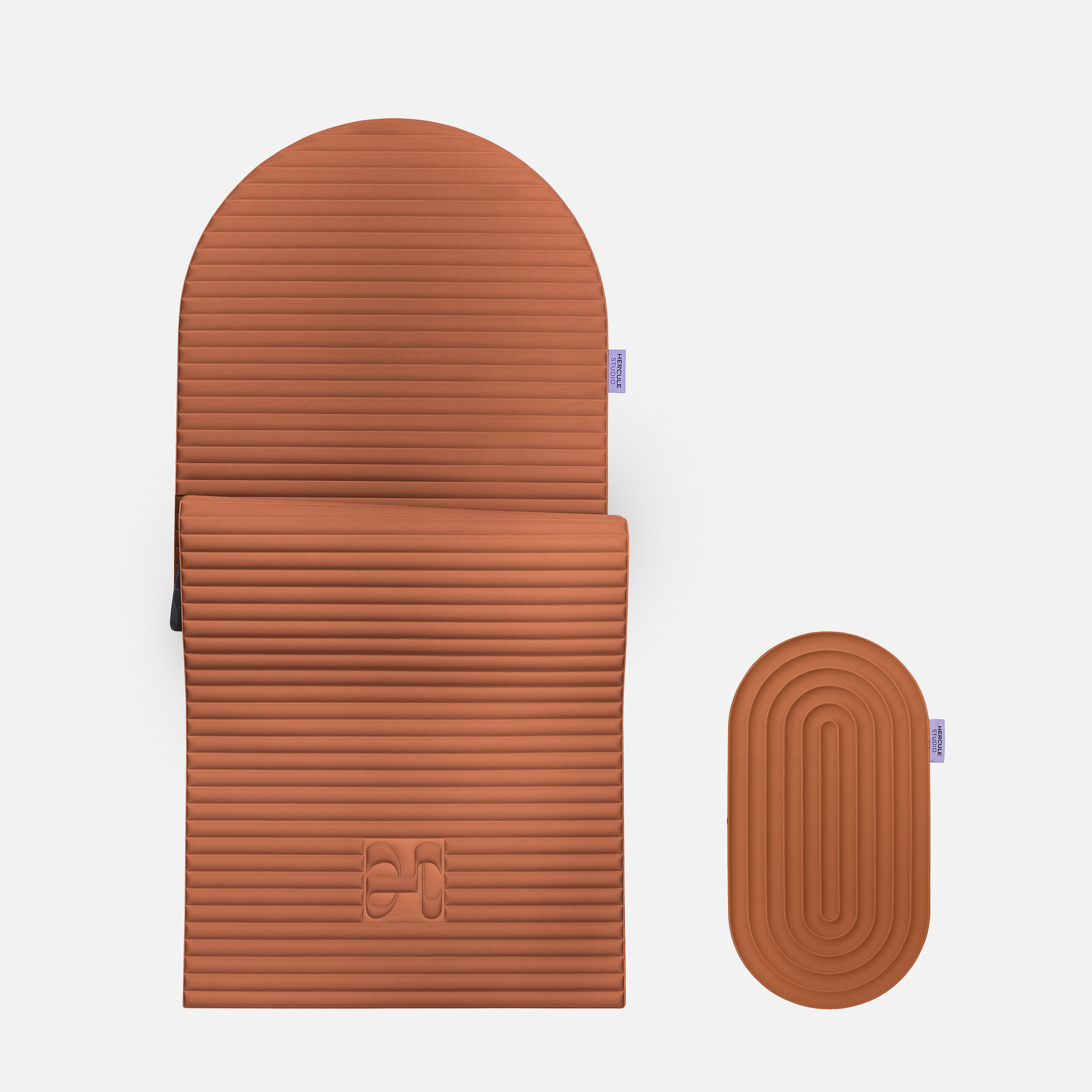 Tapis de sport Archy de la marque Hercule Studio couleur Terre cuite et mini tapis de sport Galé couleur Terre cuite photo packshot fond blanc