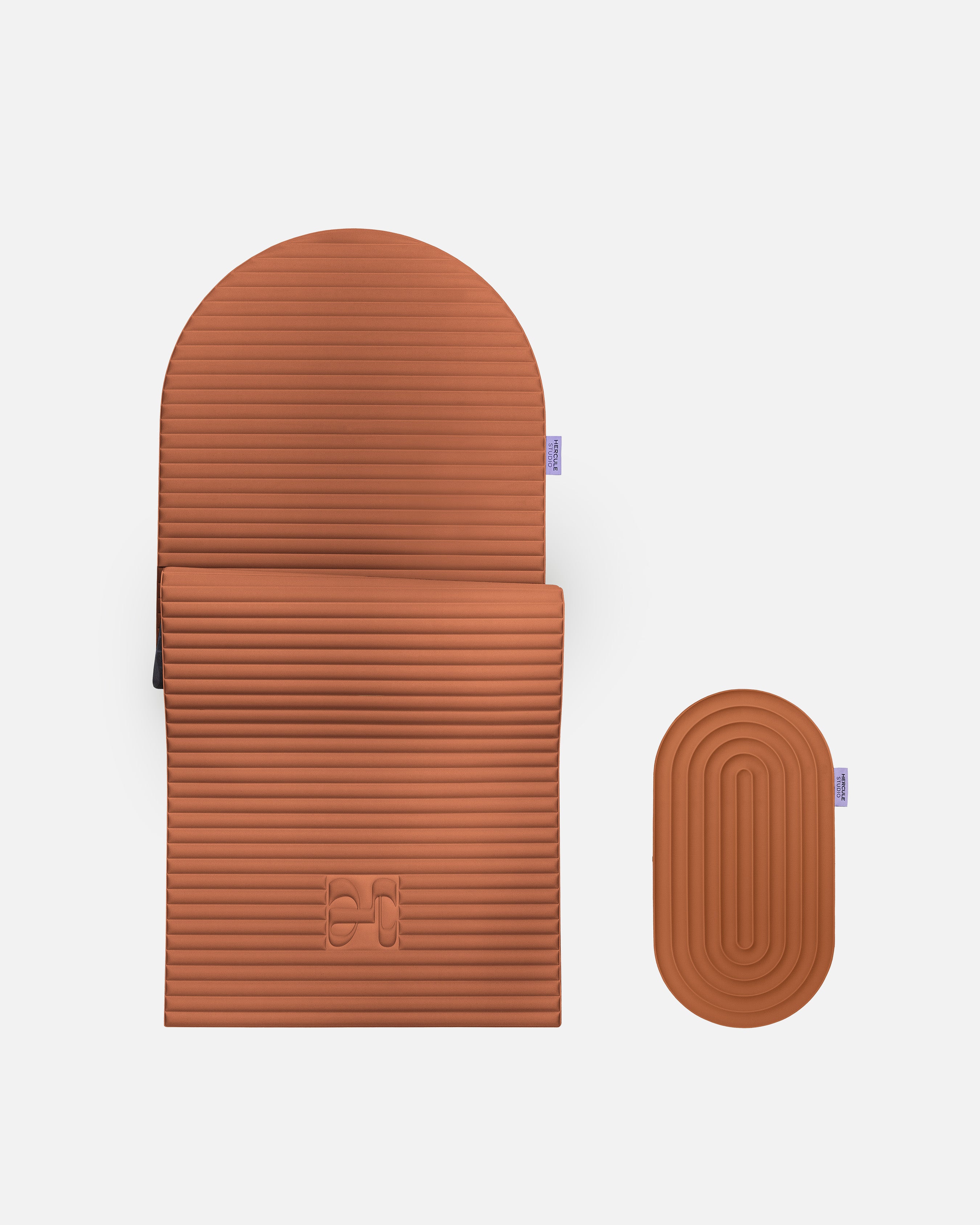 Tapis de sport Archy de la marque Hercule Studio couleur Terre cuite et mini tapis de sport Galé couleur Terre cuite photo packshot fond blanc