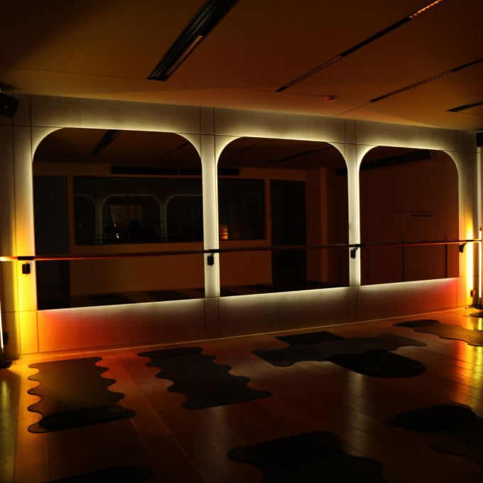 Burning Bar, studio de hot pilates partenaire de la marque d'accessoires de sport Hercule Studio