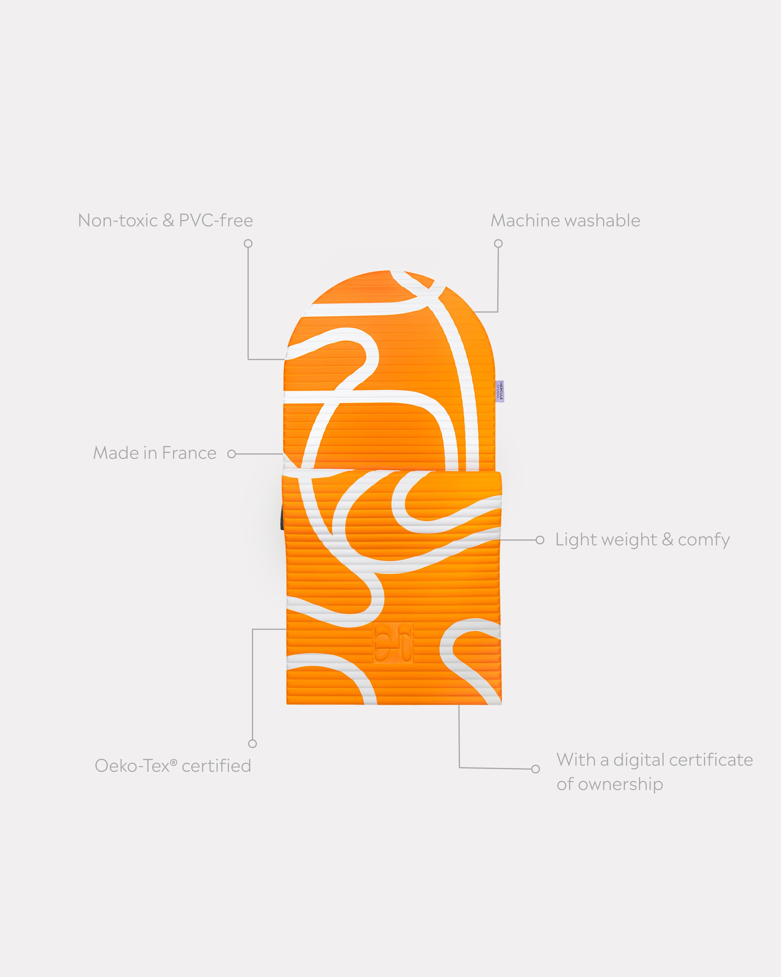 Tapis de sol pour le fitness le yoga et le pilates de la marque hercule studio modèle archy couleur bari orange pop packshot semi déplié avec éléments de réassurance