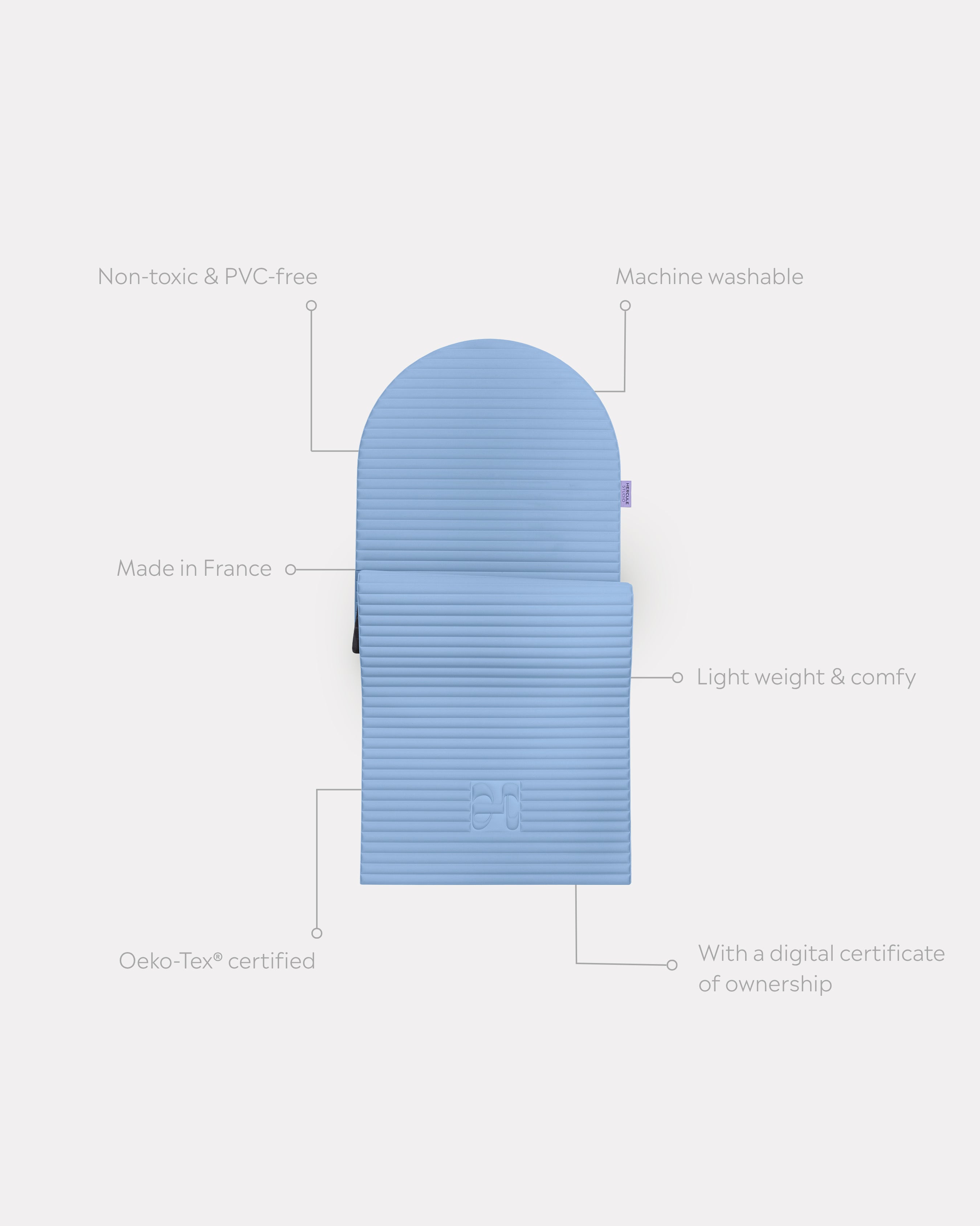 Tapis de sol pour le fitness le yoga et le pilates de la marque hercule studio modèle archy couleur blue jean packshot semi déplié avec éléments de réassurance
