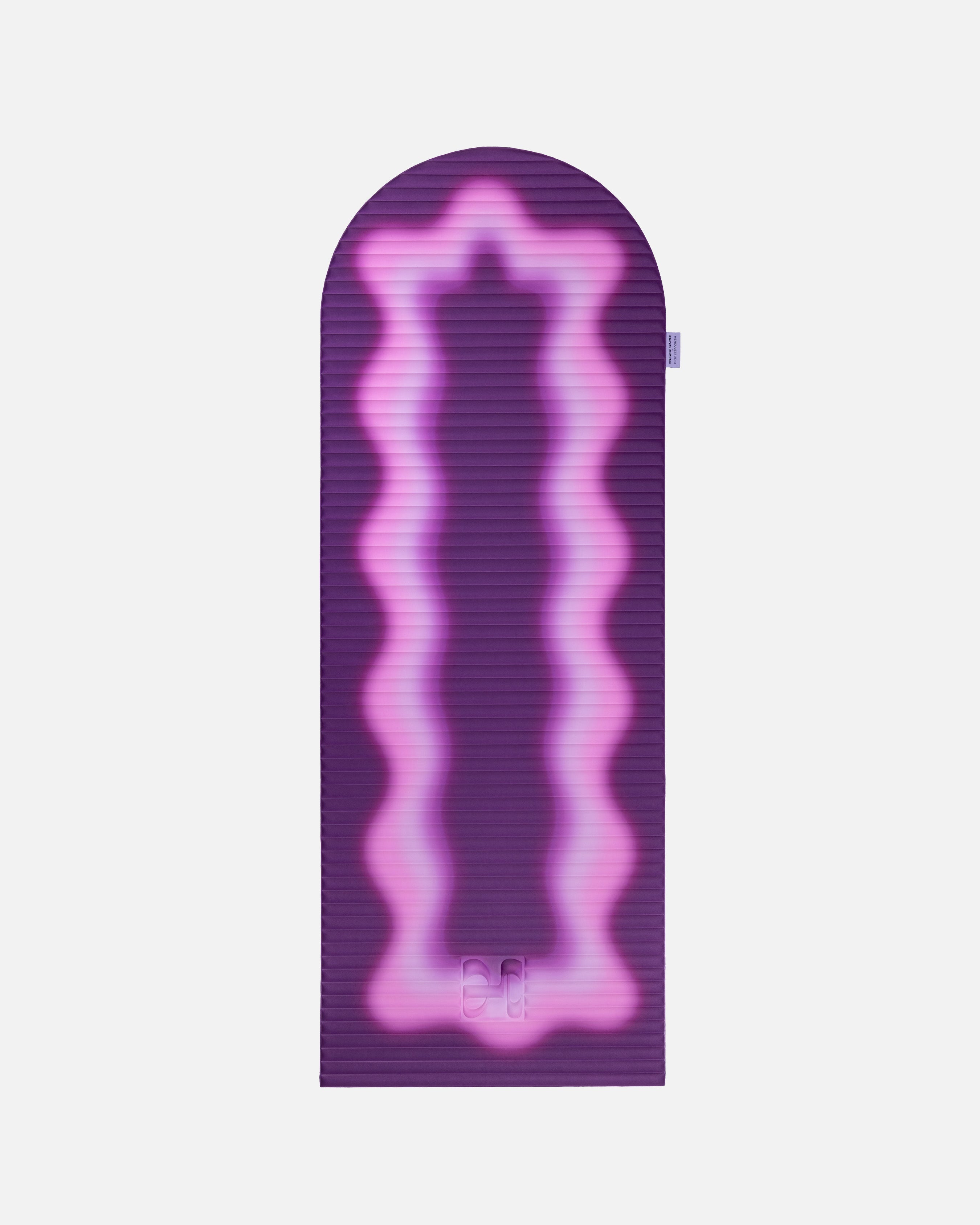 Tapis de sol pour le fitness le yoga et le pilates de la marque hercule studio et uchronia modèle archy imprimé winter packshot déplié