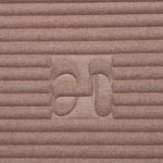Tapis de sol pour le fitness le yoga et le pilates en cachemire de la marque hercule studio en collaboration édition limitée avec from future modèle archy couleur beige packshot zoom logo embossé