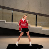 Tapis de sol pour le fitness le yoga et le pilates de la marque hercule studio modèle archy couleur outrenoir photo du tapis déplié avec mannequin