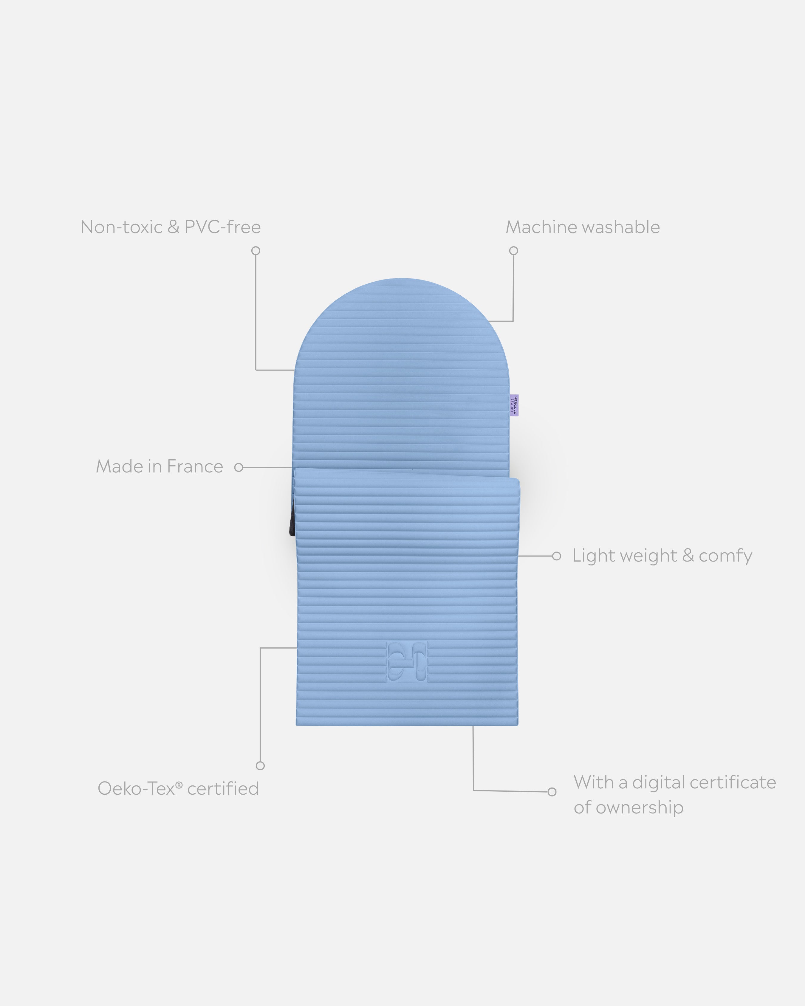 Tapis de sol pour le fitness le yoga et le pilates de la marque hercule studio modèle archy couleur blue jean packshot semi déplié avec éléments de réassurance