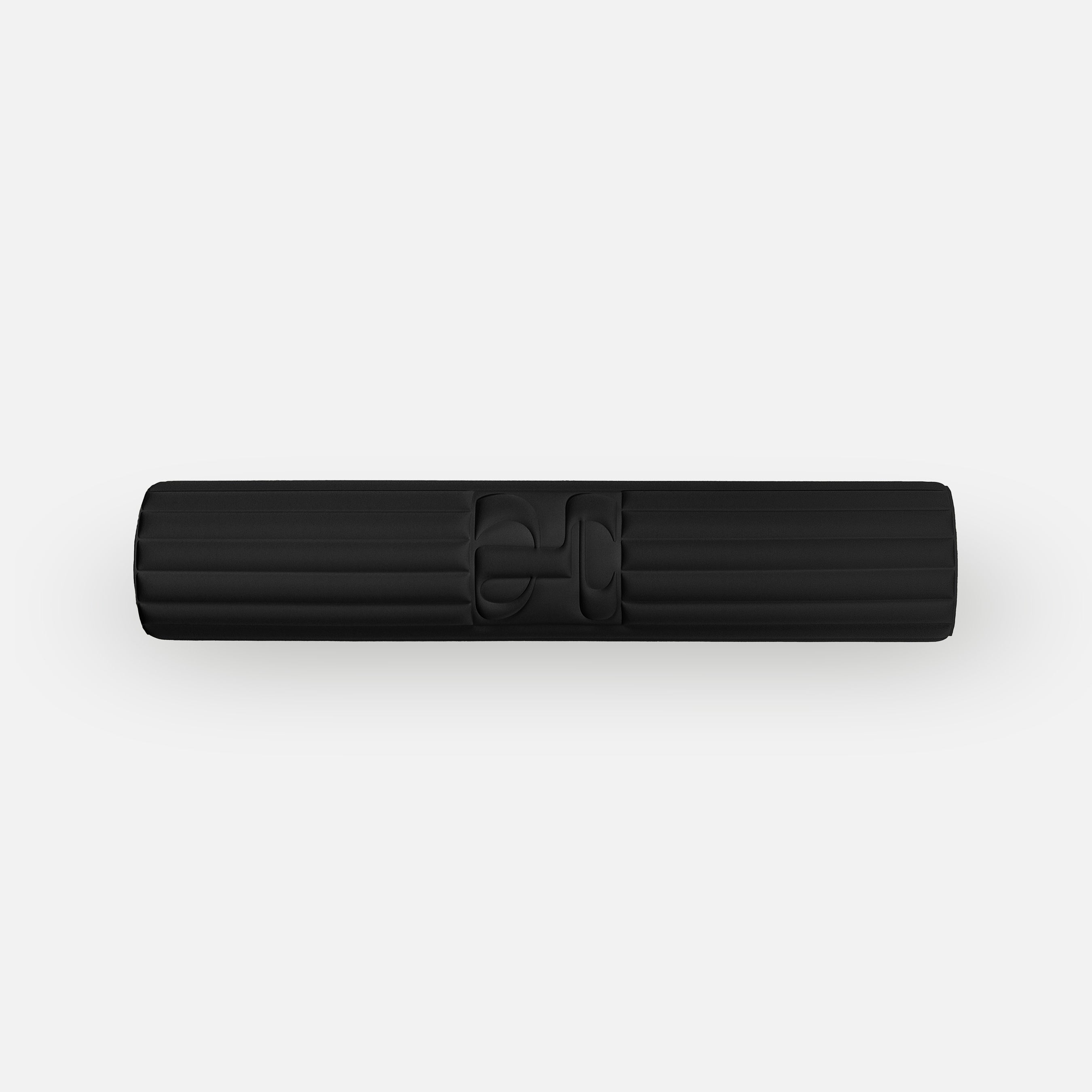 Tapis de sol pour le fitness le yoga et le pilates de la marque hercule studio modèle archy couleur outrenoir packshot roulé