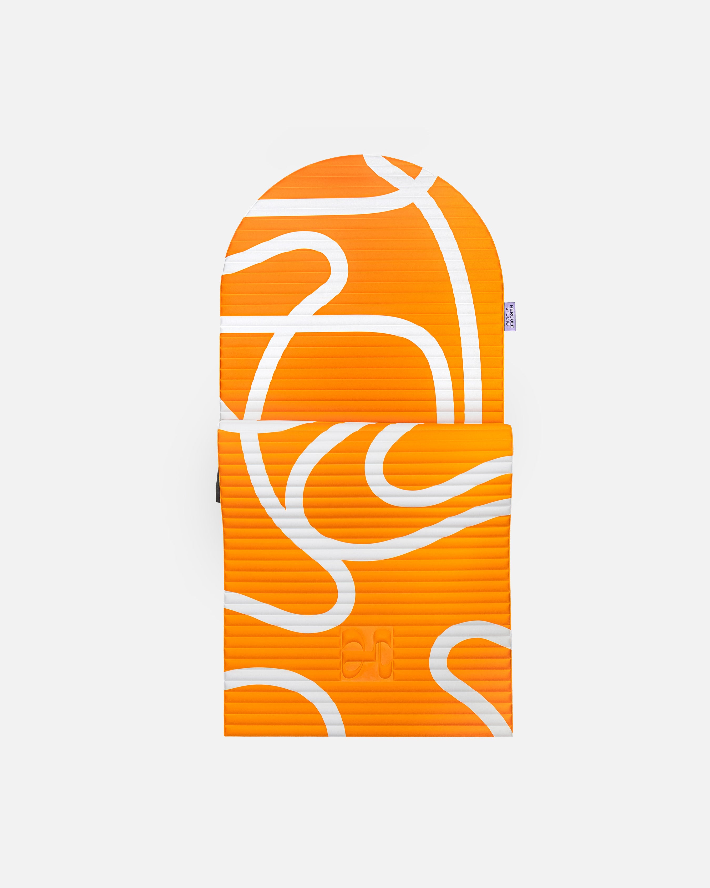 Tapis de sol pour le fitness le yoga et le pilates de la marque hercule studio modèle archy couleur imprimé bari orange pop packshot semi déplié