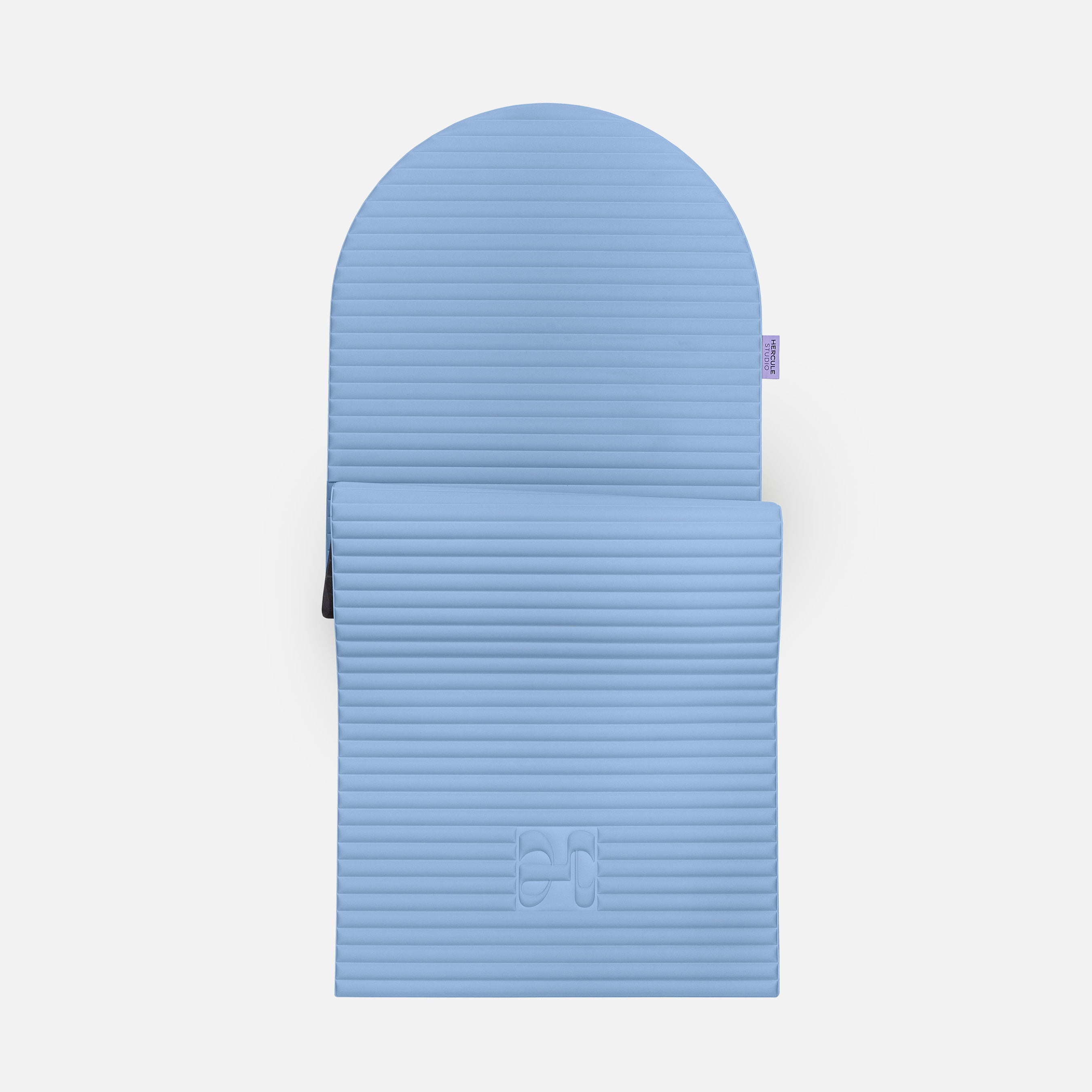 Tapis de sol pour le fitness le yoga et le pilates de la marque hercule studio modèle archy couleur blue jean packshot semi déplié