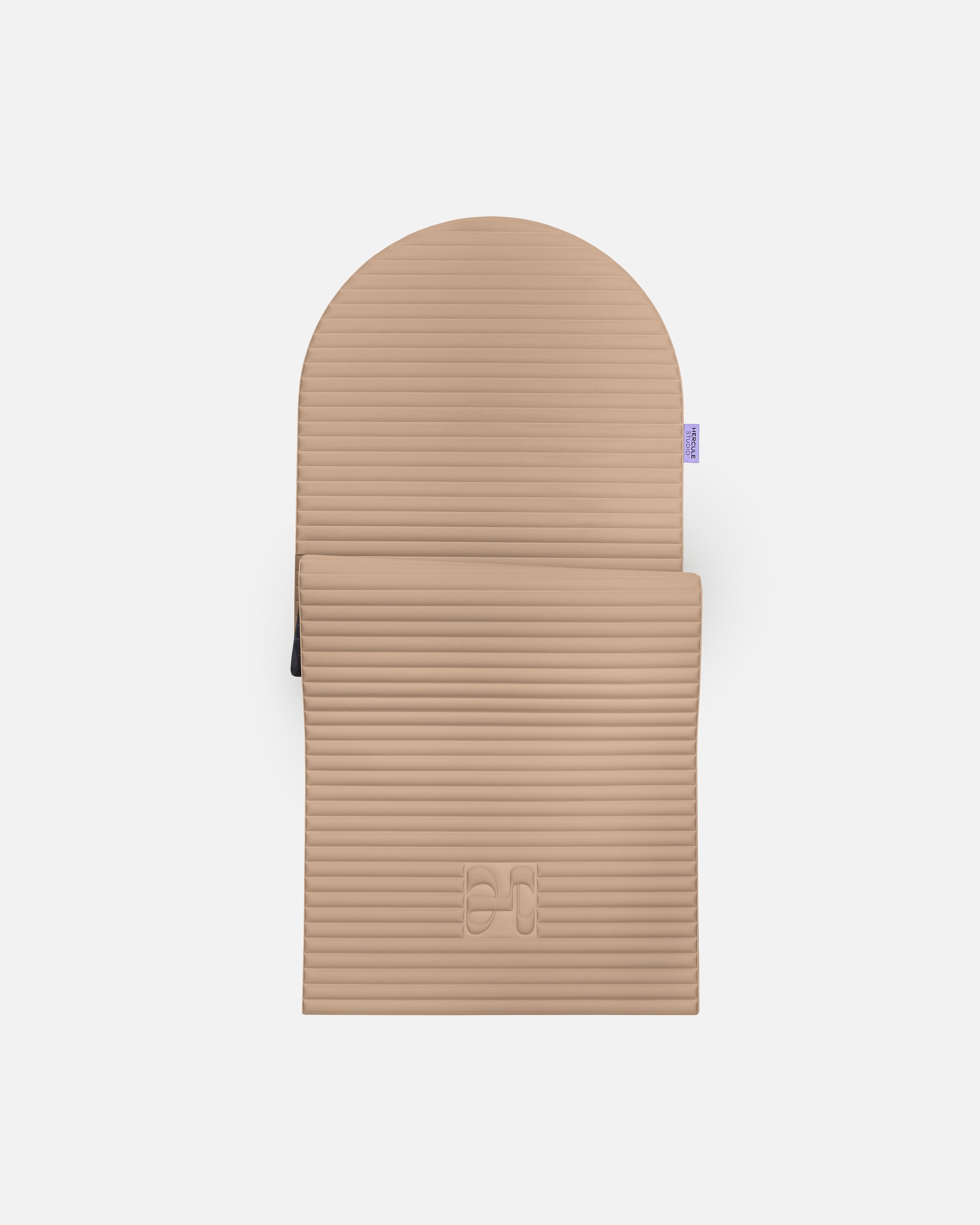Tapis de sol pour le fitness le yoga et le pilates de la marque hercule studio modèle archy couleur dune packshot semi déplié