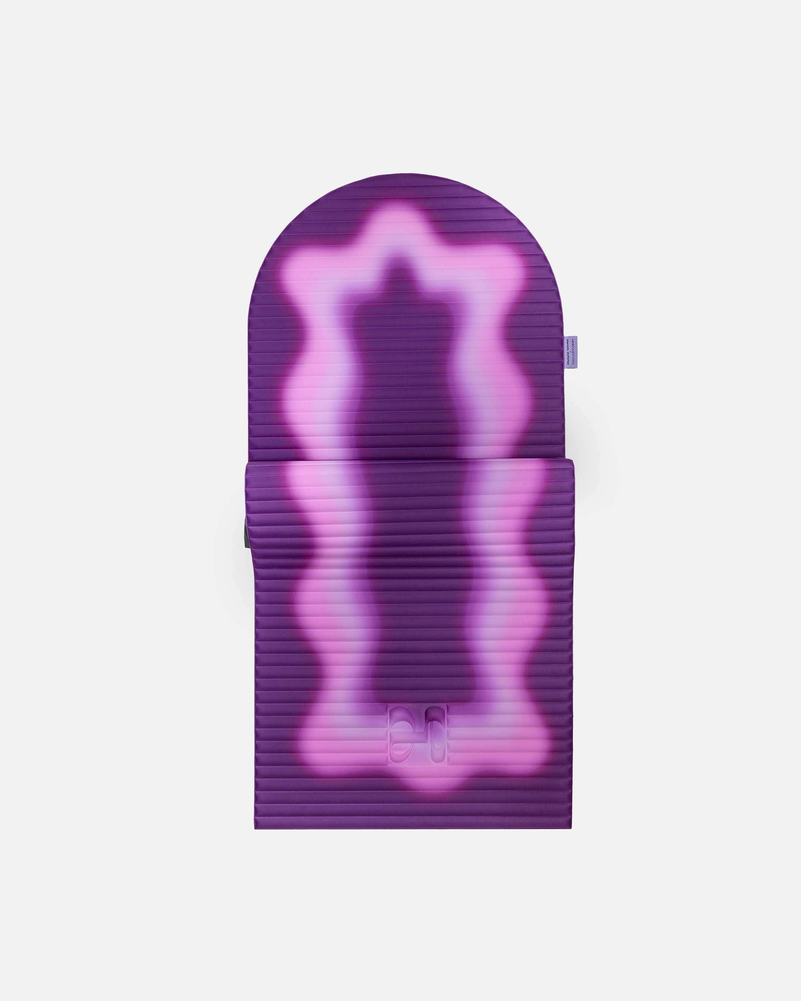 Tapis de sol pour le fitness le yoga et le pilates de la marque hercule studio et uchronia modèle archy imprimé winter packshot semi déplié