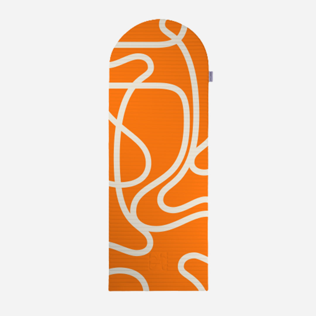 Tapis de sol pour le fitness le yoga et le pilates de la marque hercule studio modèle archy couleur imprimé bari orange pop packshot déplié