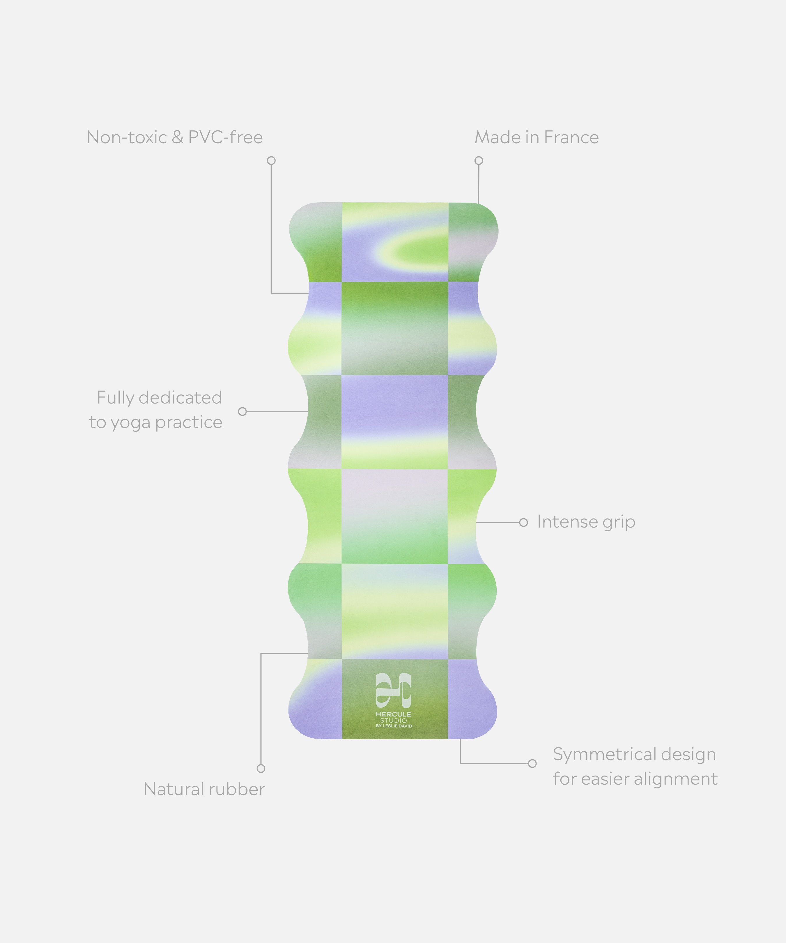 Tapis de yoga Breathe In Hercule Studio x Leslie David déplié avec points explicatifs, suede lavable en machine, design artistique édition limitée