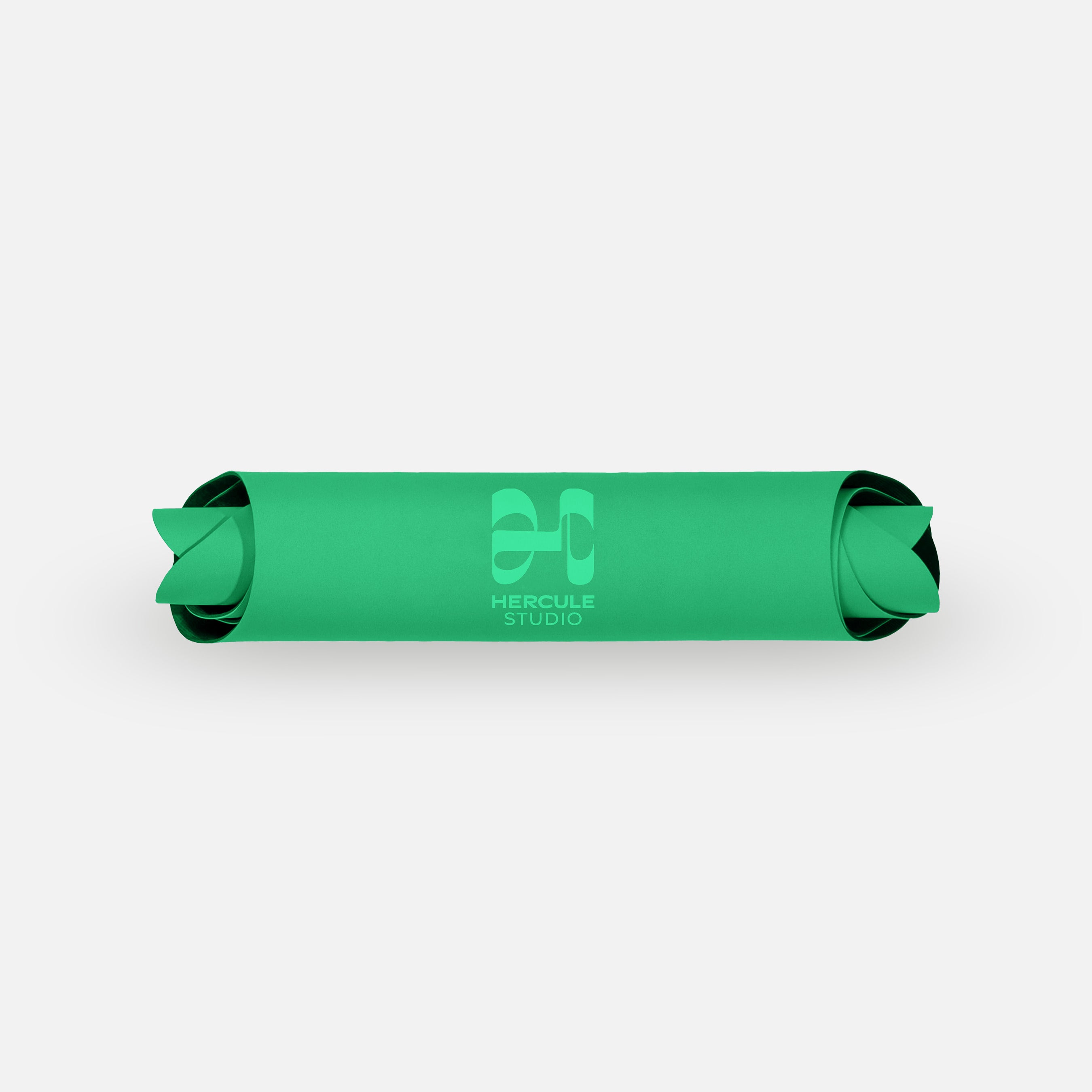 Tapis de sol pour le yoga de la marque hercule studio modèle mar couleur golf green packshot roulé