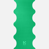 Hercule Studio Golf Green yoga mat unrolled, natural rubber PVC-free with wavy edges, strong grip for yoga practice