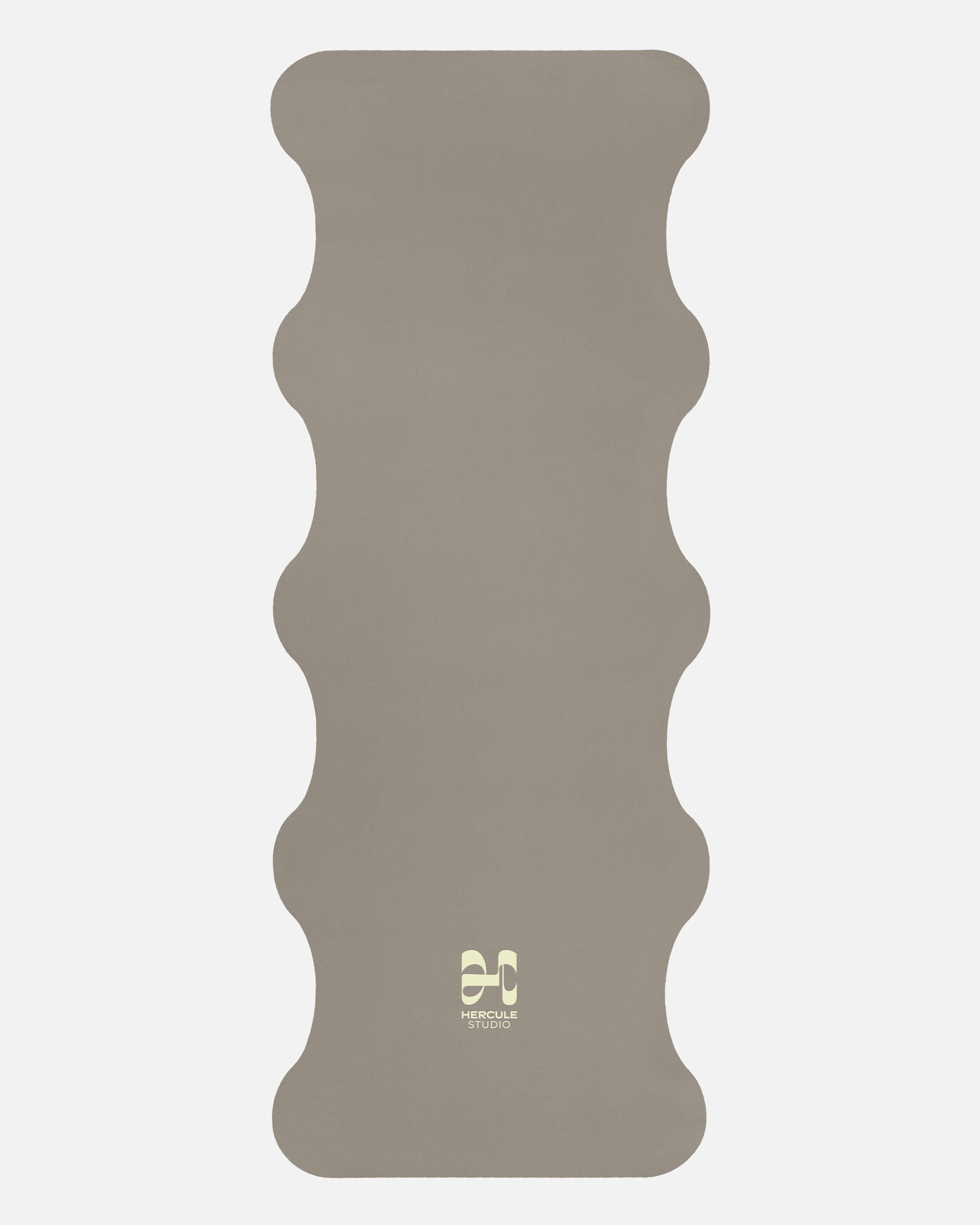 Hercule Studio Greige yoga mat unrolled, beige-grey color, natural rubber PVC-free, high grip for a zen practice