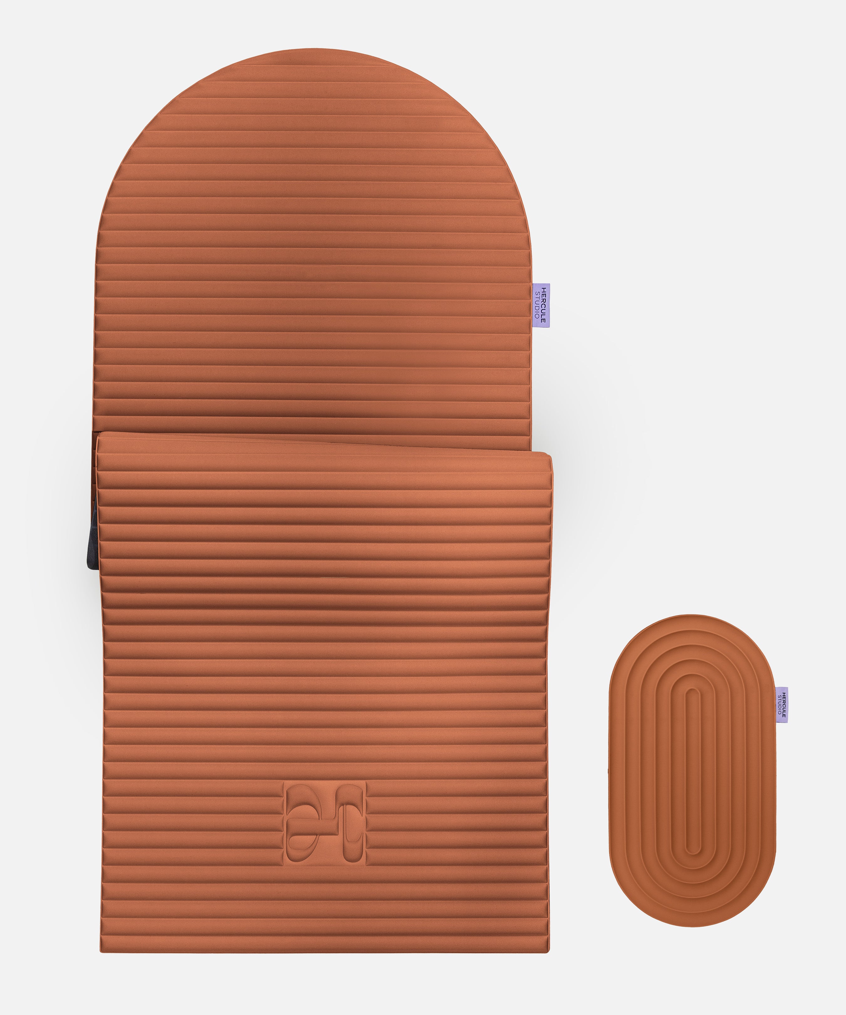 Hercule Studio terracotta comfort bundle with the Archy arch-shaped sport mat and the Galé 3-in-1 comfort pad, optimal knee and elbow support during Pilates and fitness sessions, durable Made in France design, packshot